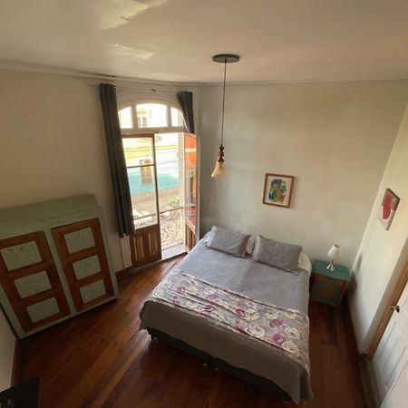 ホテル Casa Lastra ヴァルパライソ エクステリア 写真