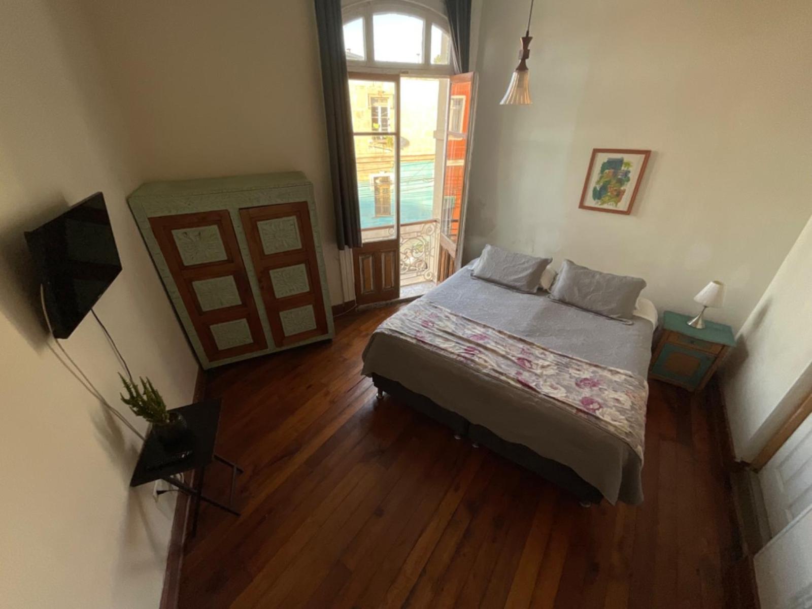 ホテル Casa Lastra ヴァルパライソ エクステリア 写真